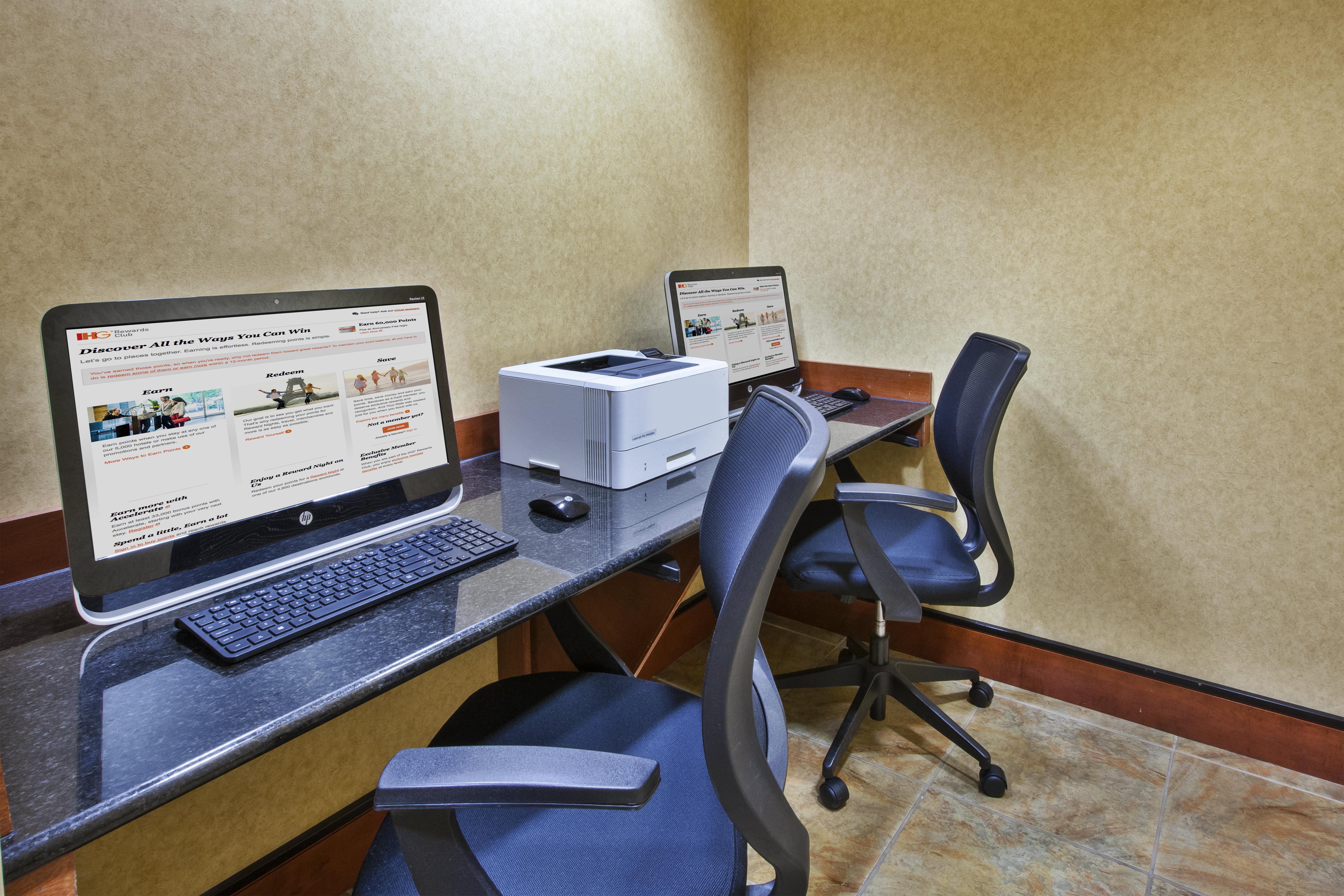 Holiday Inn Express Hotel & Suites Fort Wayne By Ihg Ellisville Екстериор снимка