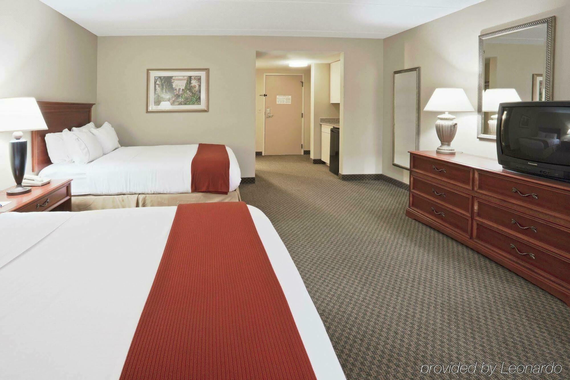 Holiday Inn Express Hotel & Suites Fort Wayne By Ihg Ellisville Екстериор снимка
