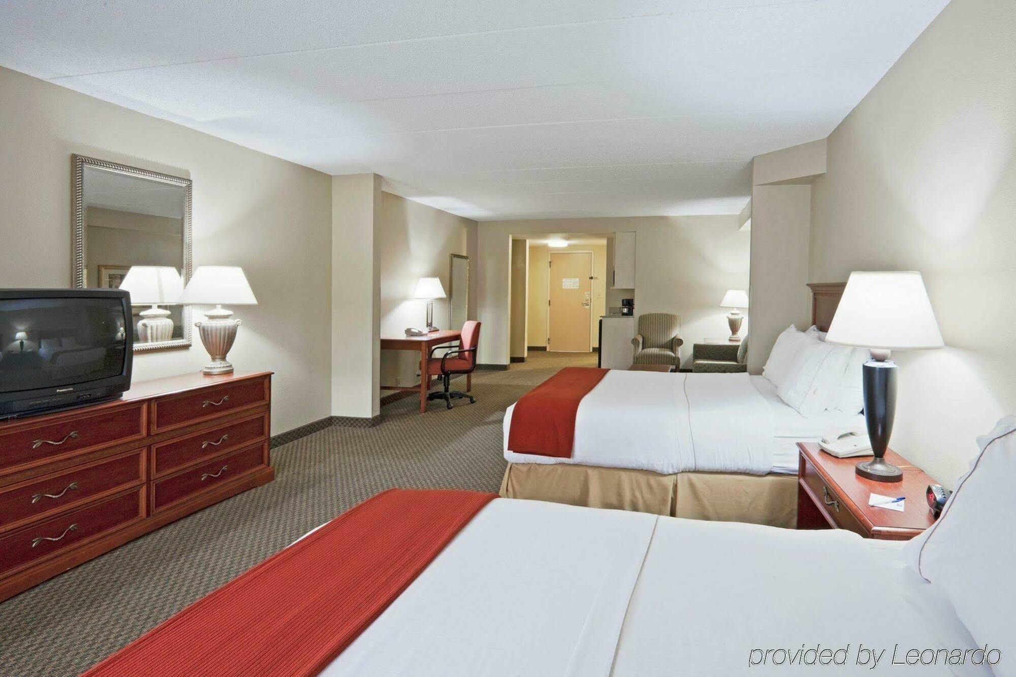Holiday Inn Express Hotel & Suites Fort Wayne By Ihg Ellisville Екстериор снимка