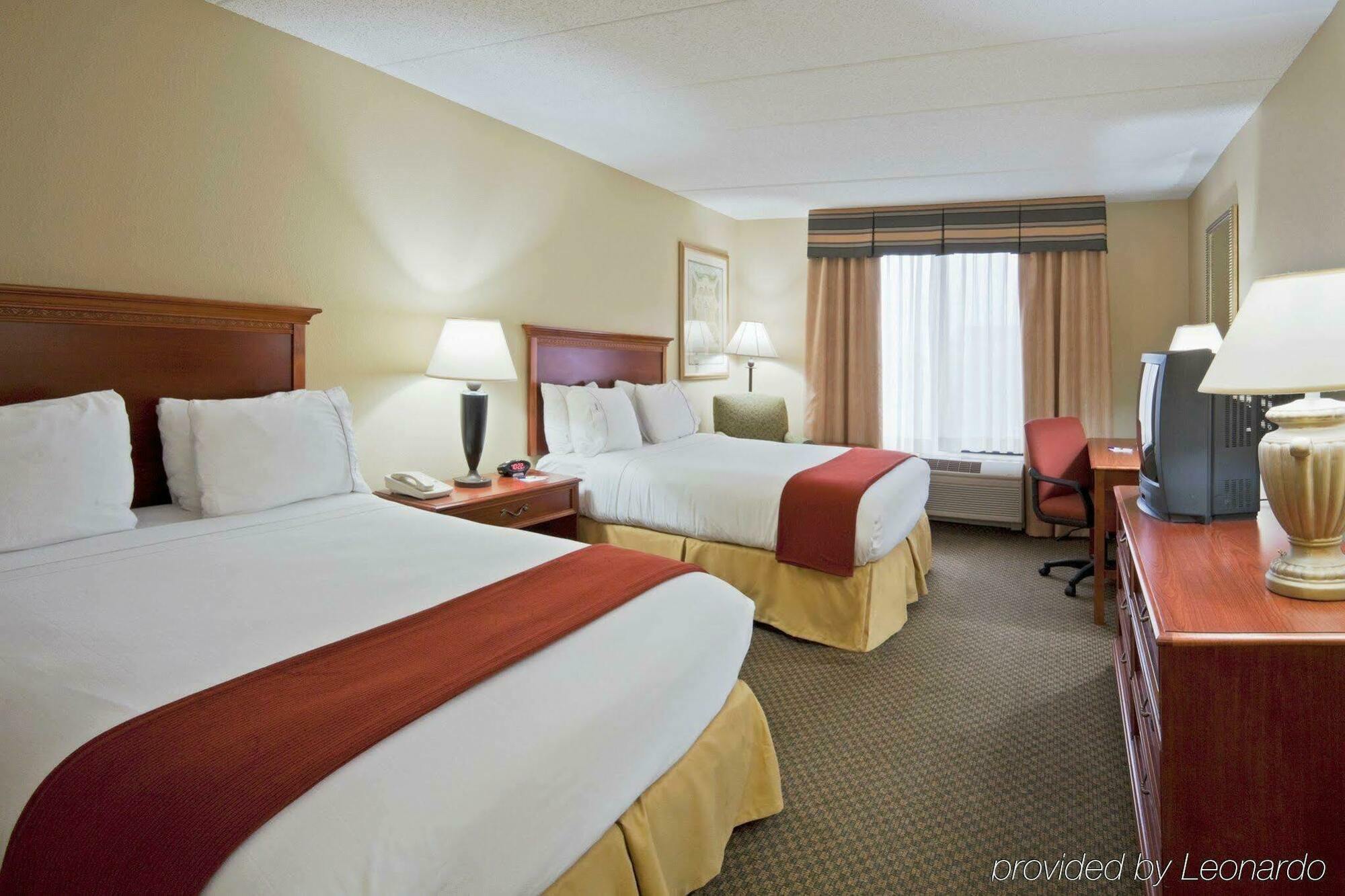 Holiday Inn Express Hotel & Suites Fort Wayne By Ihg Ellisville Екстериор снимка